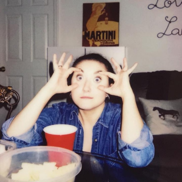 Meet your Posher, Kelly - Picture 2 of 2